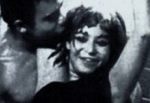 Hold Me While I´m Naked