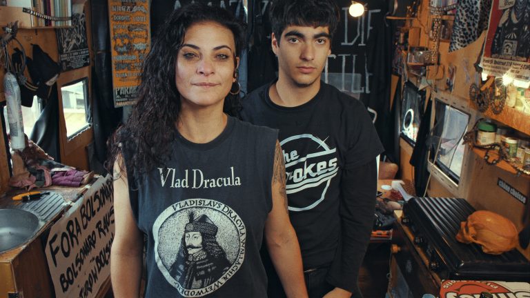 Se Não Posso Dançar, Esta Não É a Minha Revolução